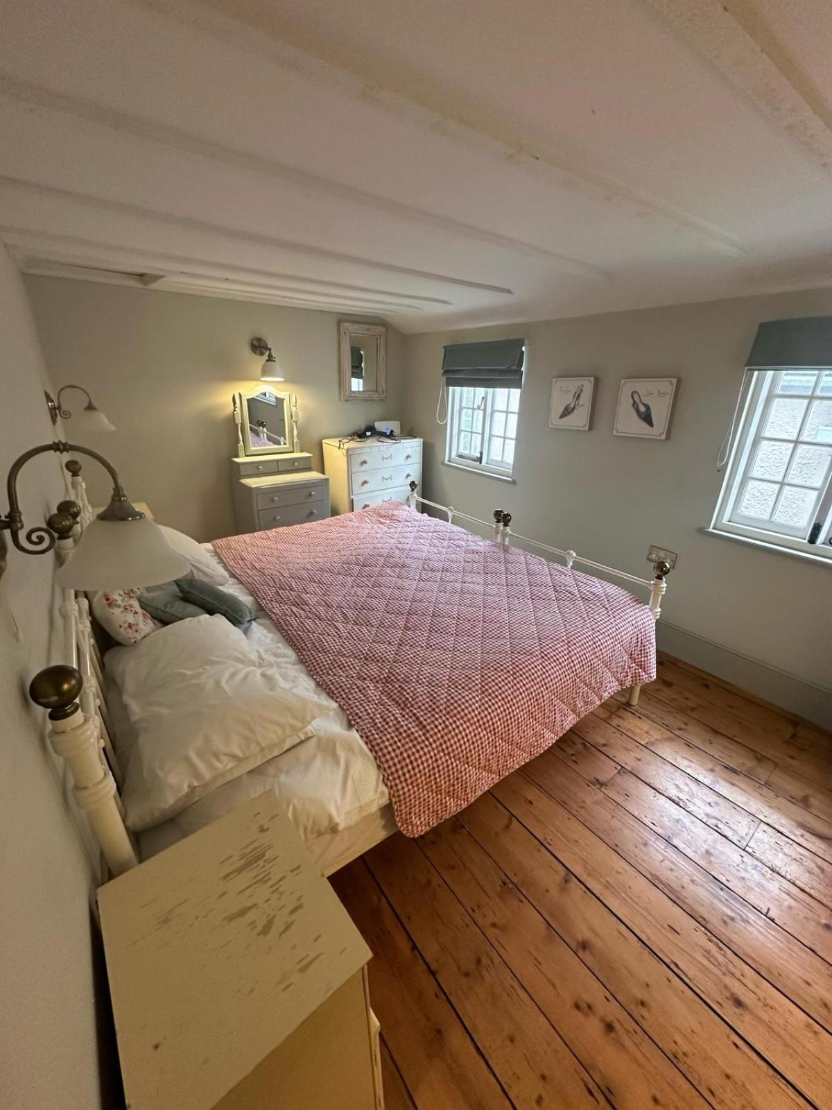 Little Monmouth 4 Bedroom Cottage, Old Town Lyme Regis, Dog Friendly And Parking Exterior foto