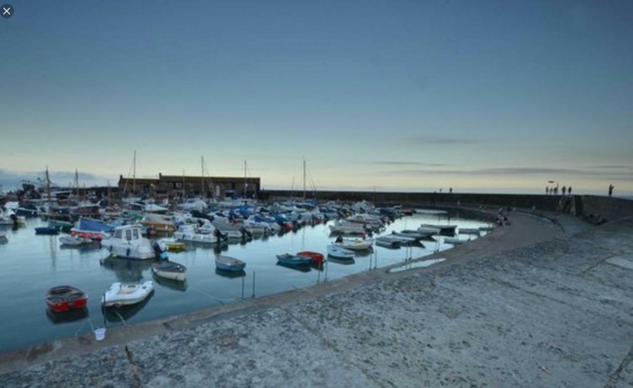 Little Monmouth 4 Bedroom Cottage, Old Town Lyme Regis, Dog Friendly And Parking Exterior foto